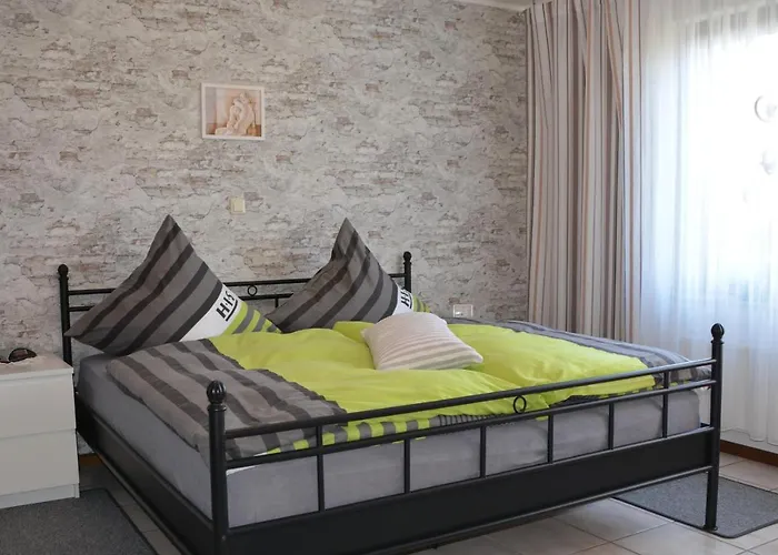 Apartment Ferienwohnung Am Keltenweg